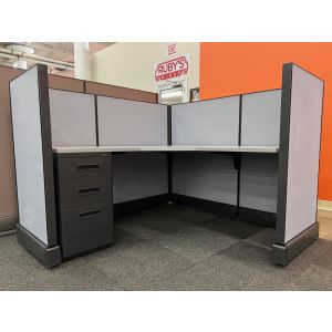 Herman Miller AO2 Workstation (5'D x 5'W x 47"H)