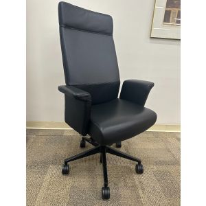 Steelcase Siento Chair (Black/Black)