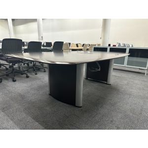 Nienkamper VOX Forum 8' Veneer Conference Table w/ Alto Credenza